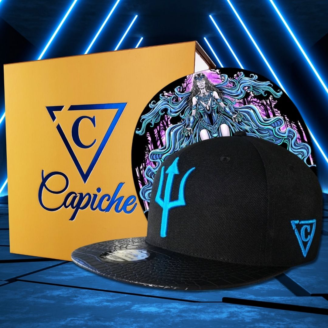 Nyx Snapback - Black/Faux Leather