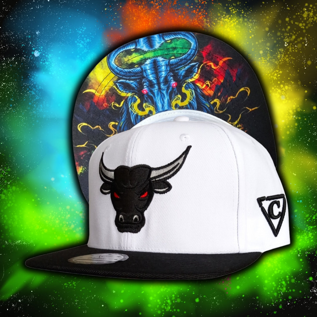 Bull Snapback - White/Black